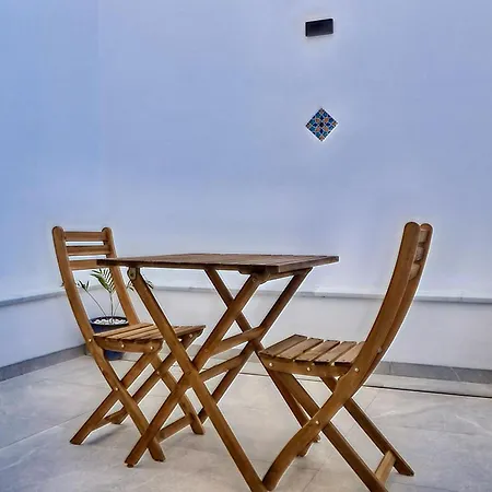 Inviting With Balcony Appartamento