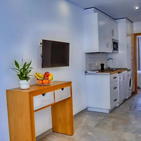 公寓 Inviting With Balcony 加的斯