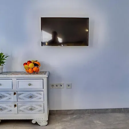 公寓 Inviting With Balcony 加的斯