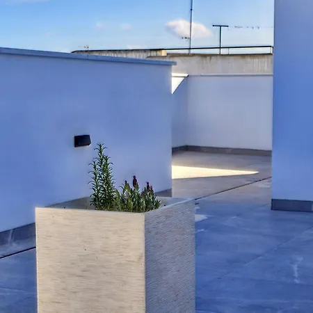 Apartment Inviting With Balcony