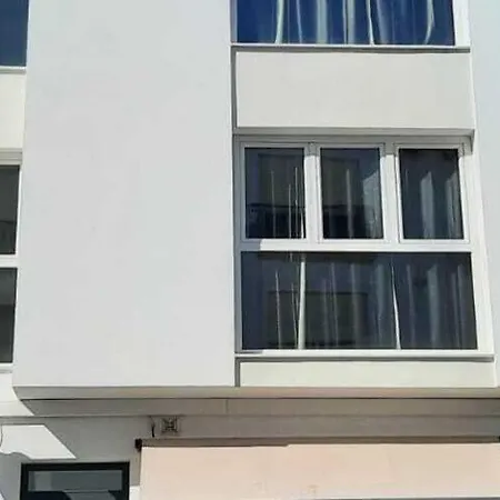Inviting With Balcony * 加的斯