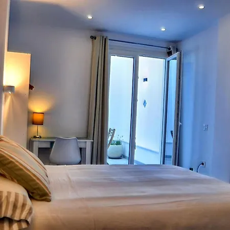 Inviting With Balcony Apartamento